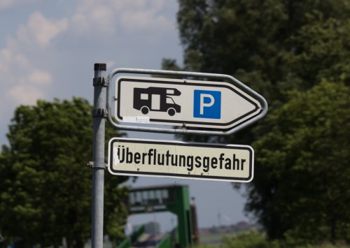 Stellplatz an der Elbfähre, mit Überflutungsgefahr