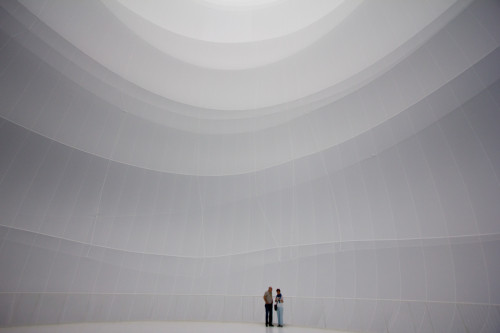 Im Gasometer: Christo hat einen Luftballon eingebaut …