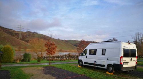 Wohnmobil Stellplatz Mosel Longuich Weingut