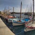 Hafenkante, kleine Boote